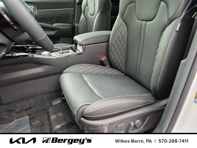 2026 Kia Sorento SX Prestige Hybrid - Photo 11