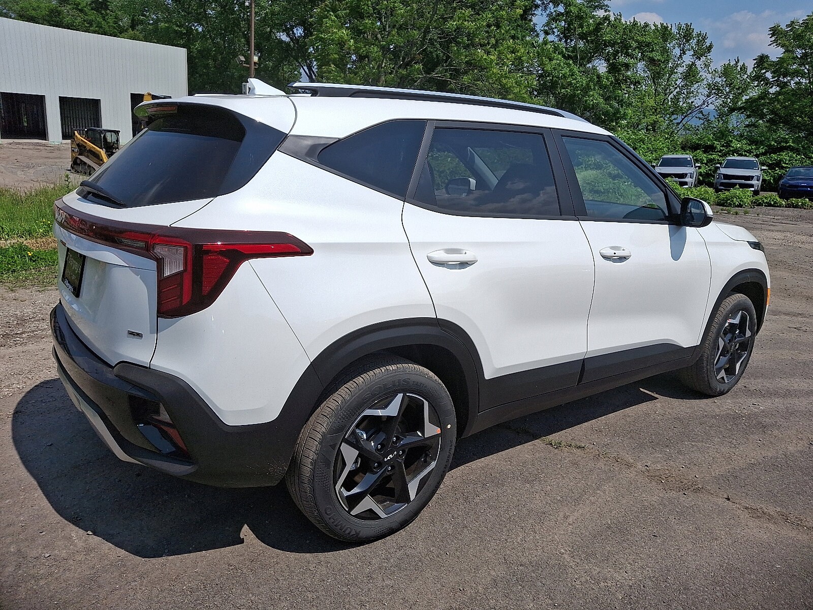 2025 Kia Seltos S photo 4