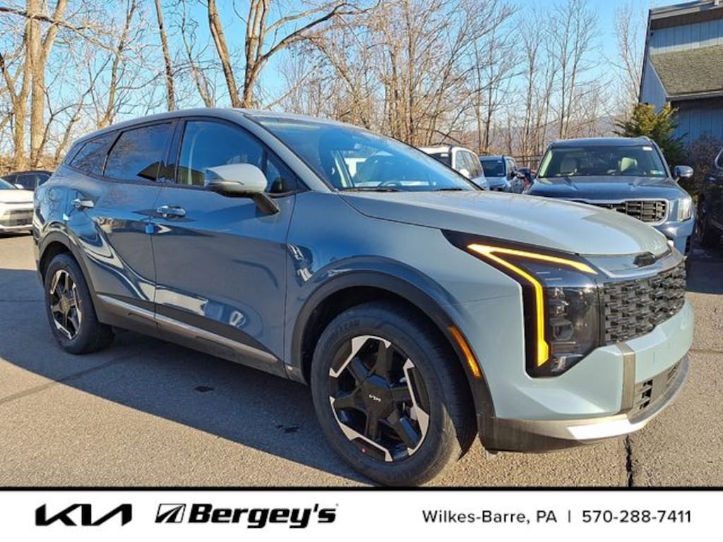 New 2026 Kia Sportage Hybrid S SUV
