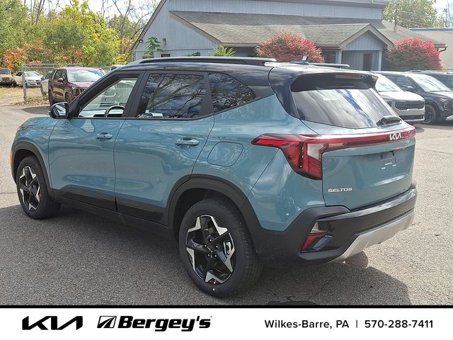 2026 Kia Seltos S photo 2