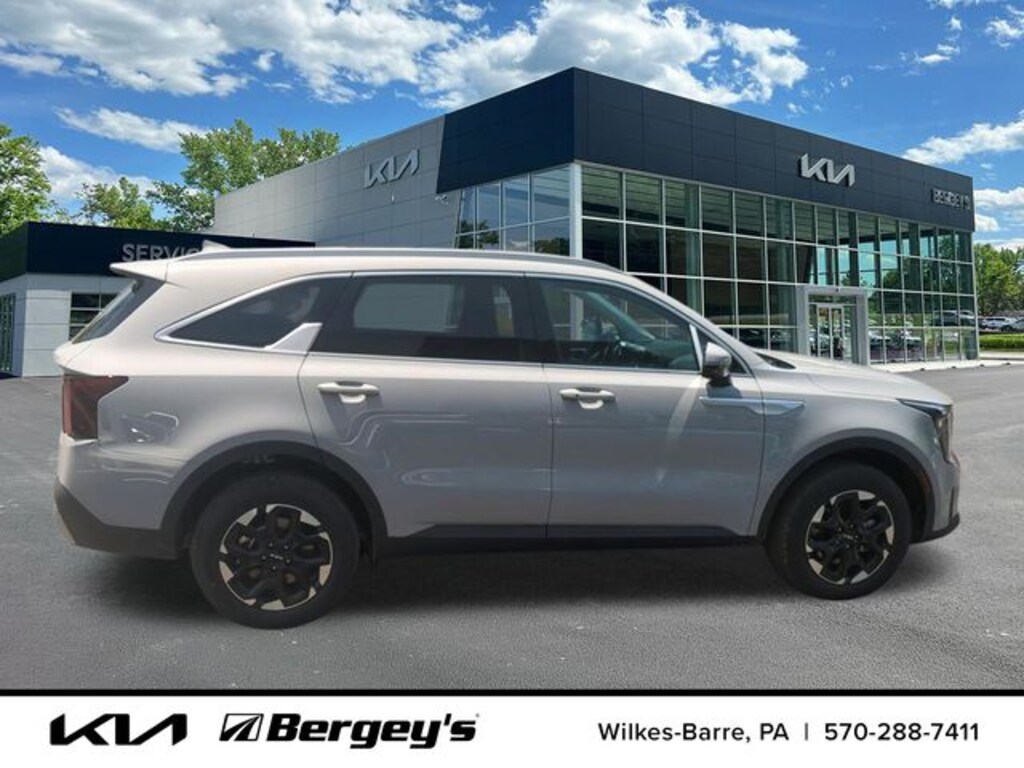 New 2026 Kia Sorento S SUV