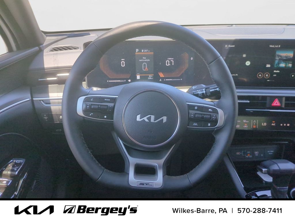2026 Kia K5 GT-Line - Photo 15