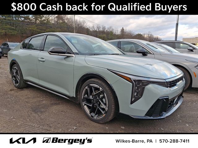 2025 Kia K4 GT-Line's photo