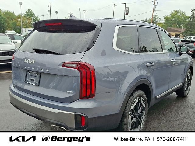 2025 Kia Telluride S photo 3