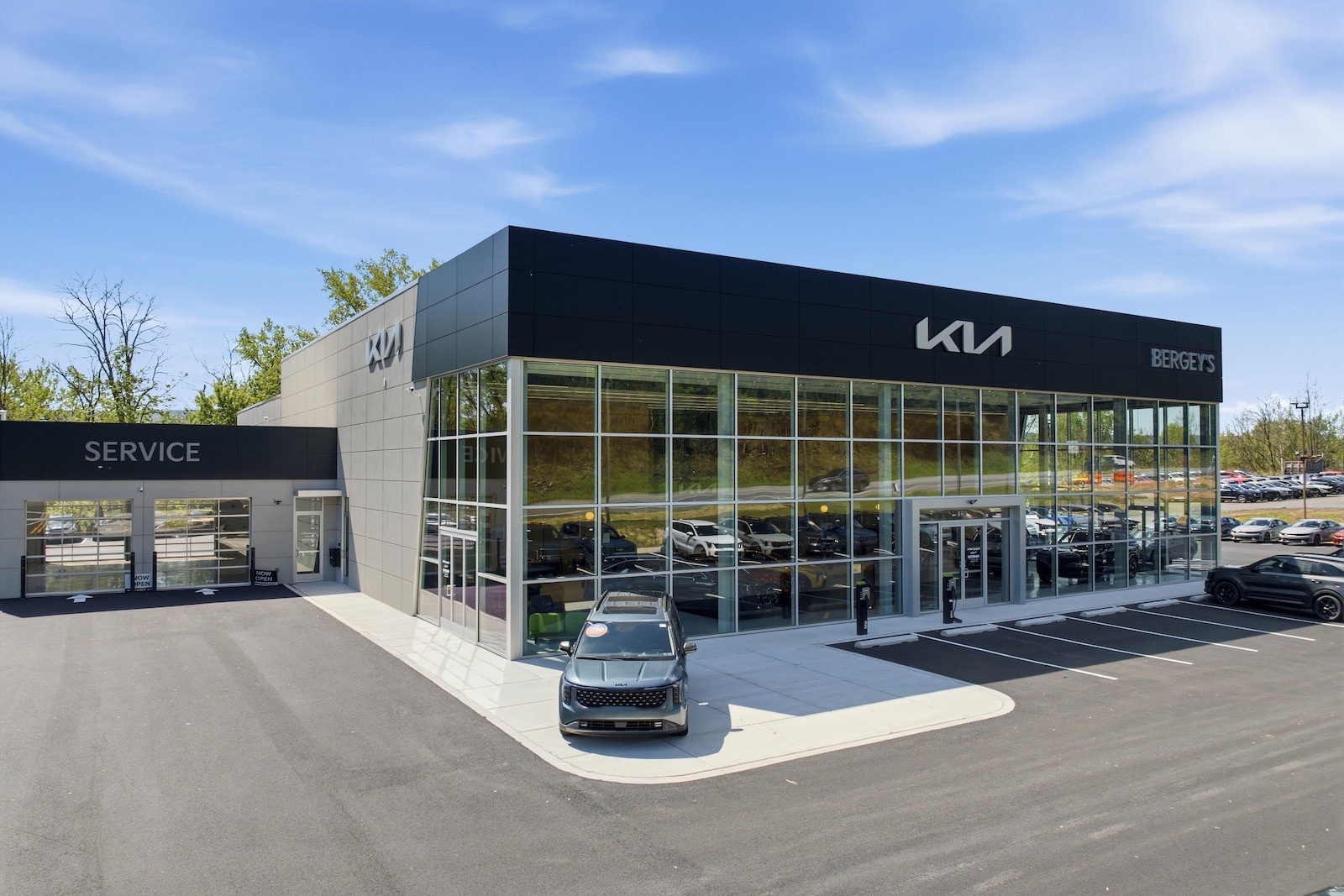 Bergey's Kia of Wilkes-Barre showroom