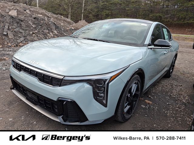 2025 Kia K4 GT-Line photo 3