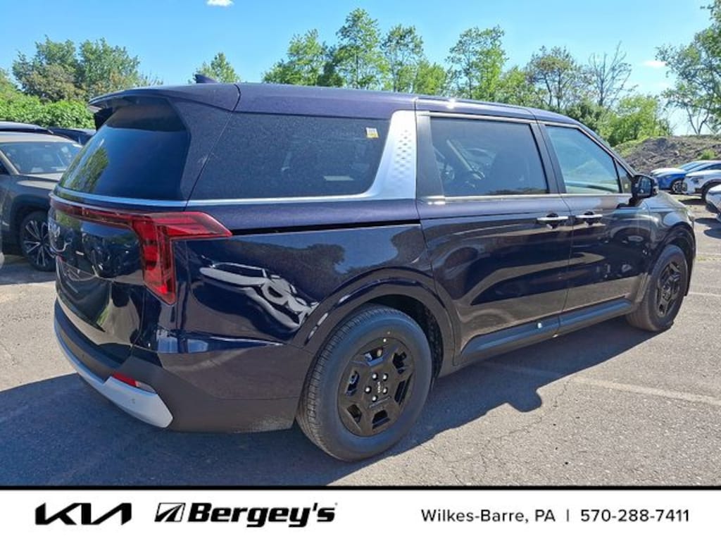 New 2026 Kia Carnival LX Van Passenger Van