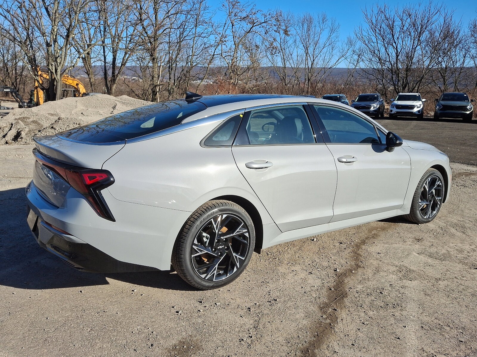 2025 Kia K5 GT-Line photo 4