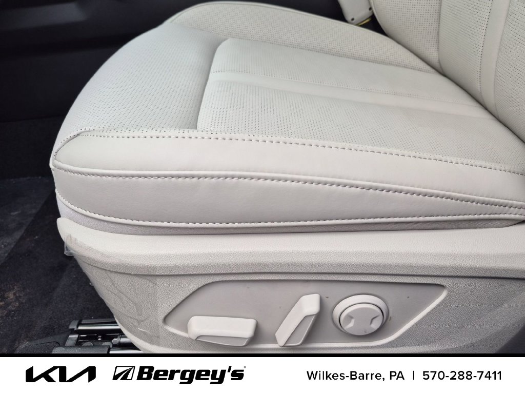 2026 Kia Sorento EX Hybrid - Photo 13