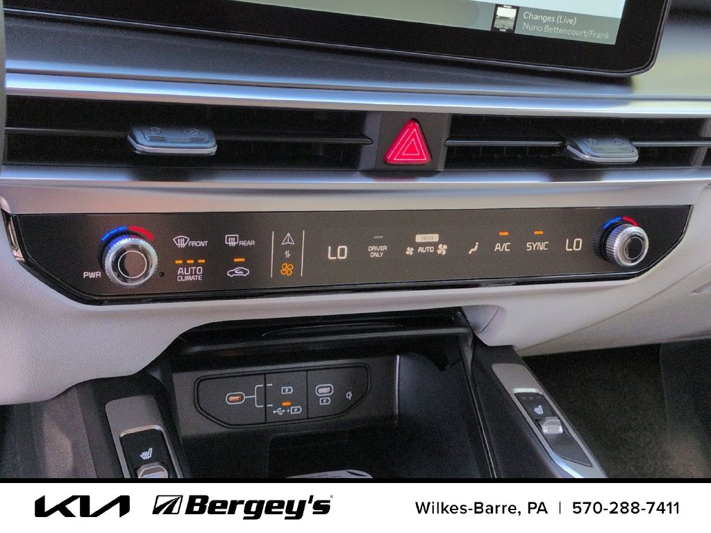 2026 Kia Sorento EX Hybrid - Photo 20