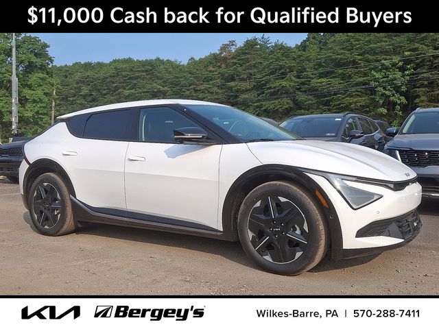 2025 Kia EV6 Wind's photo