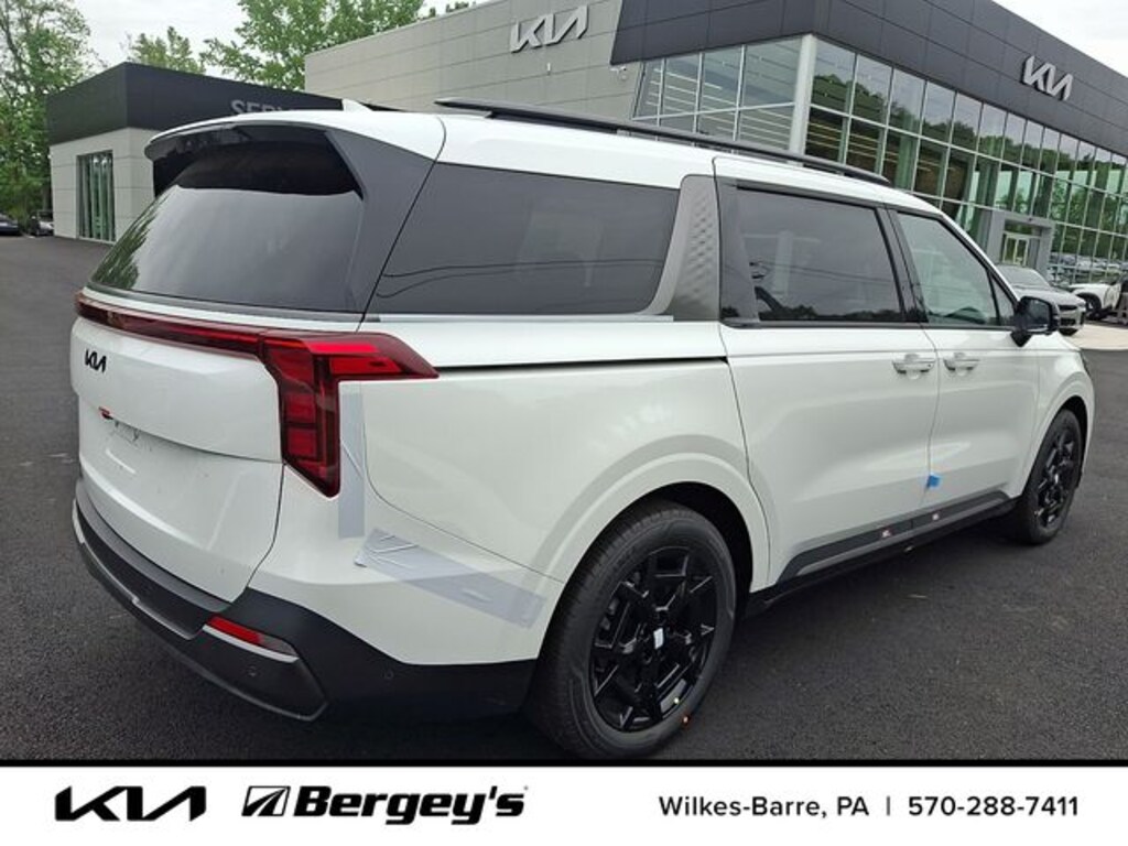 New 2026 Kia Carnival SX Van Passenger Van