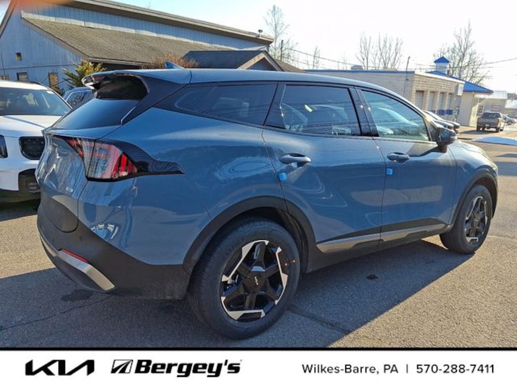 New 2026 Kia Sportage Hybrid S SUV