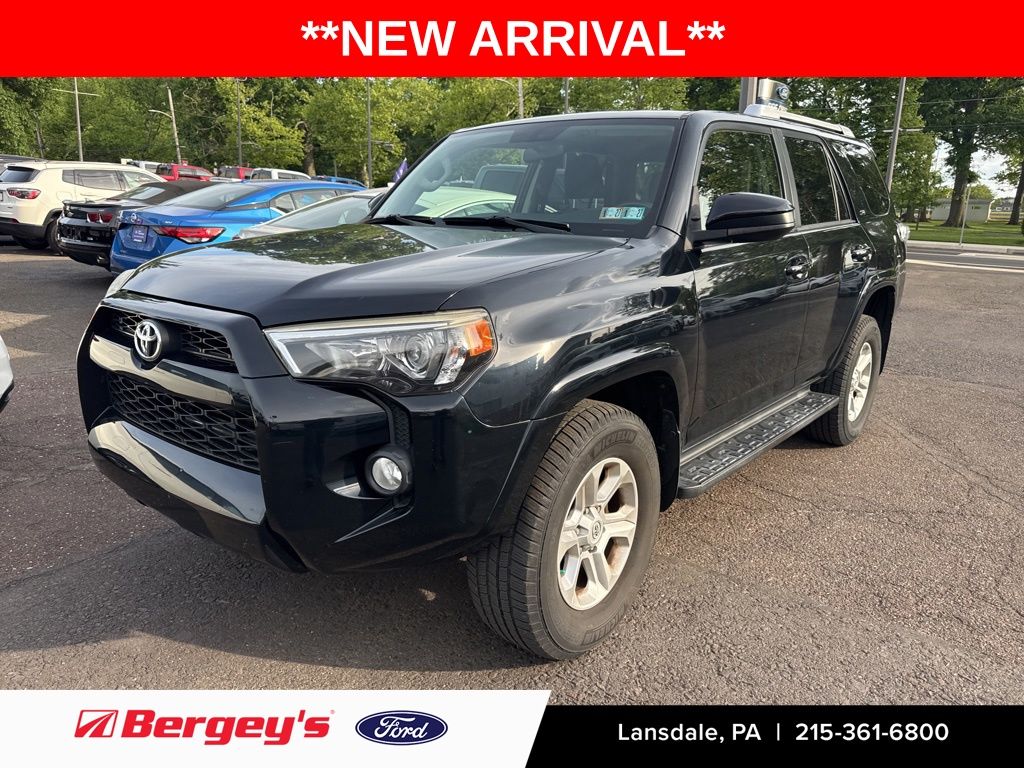 2016 Toyota 4Runner SR5 4x4 V6's photo