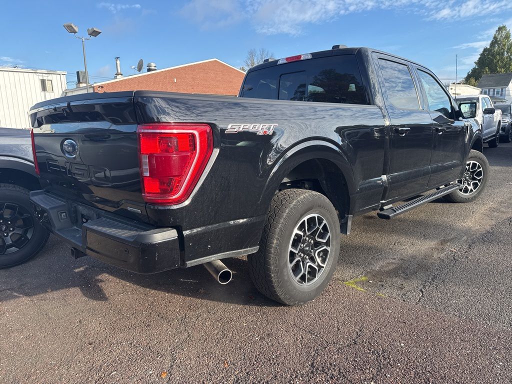 2023 Ford F-150 XLT photo 3