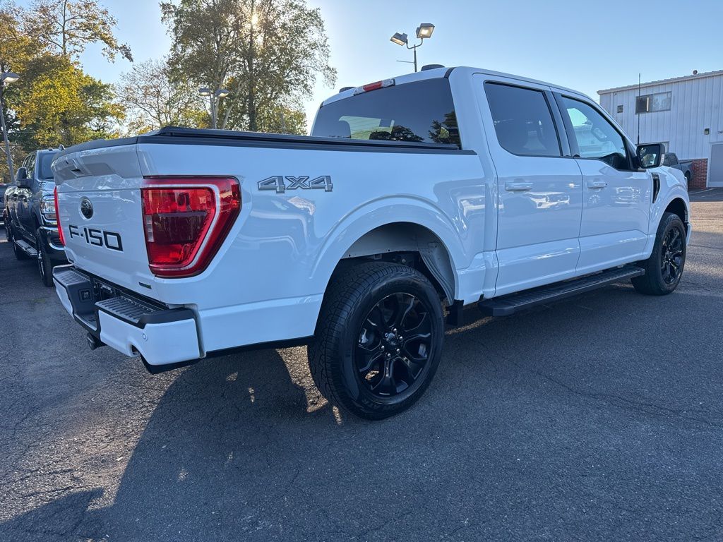 2023 Ford F-150 XLT photo 3
