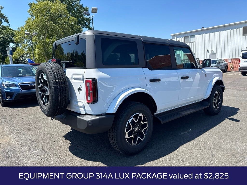 New 2026 Ford Bronco Outer Banks SUV