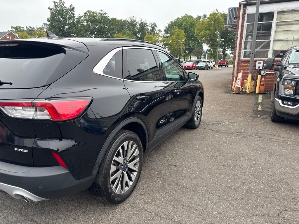 Used 2022 Ford Escape Titanium SUV