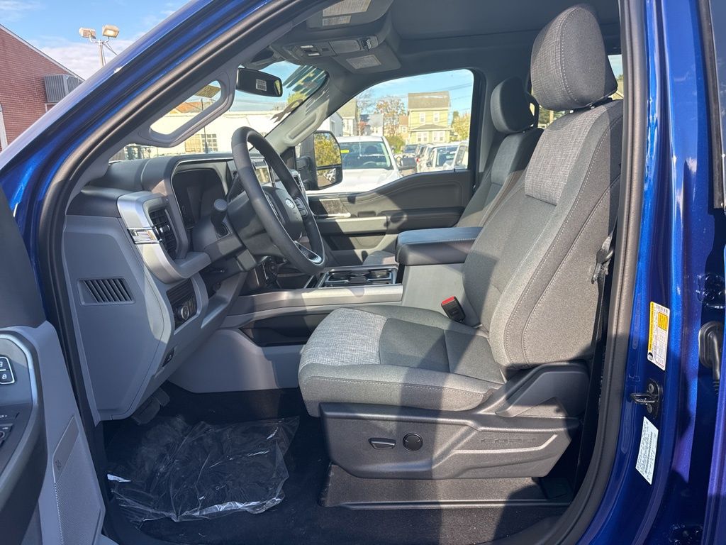 2026 Ford F-250 Super Duty XLT - Photo 7