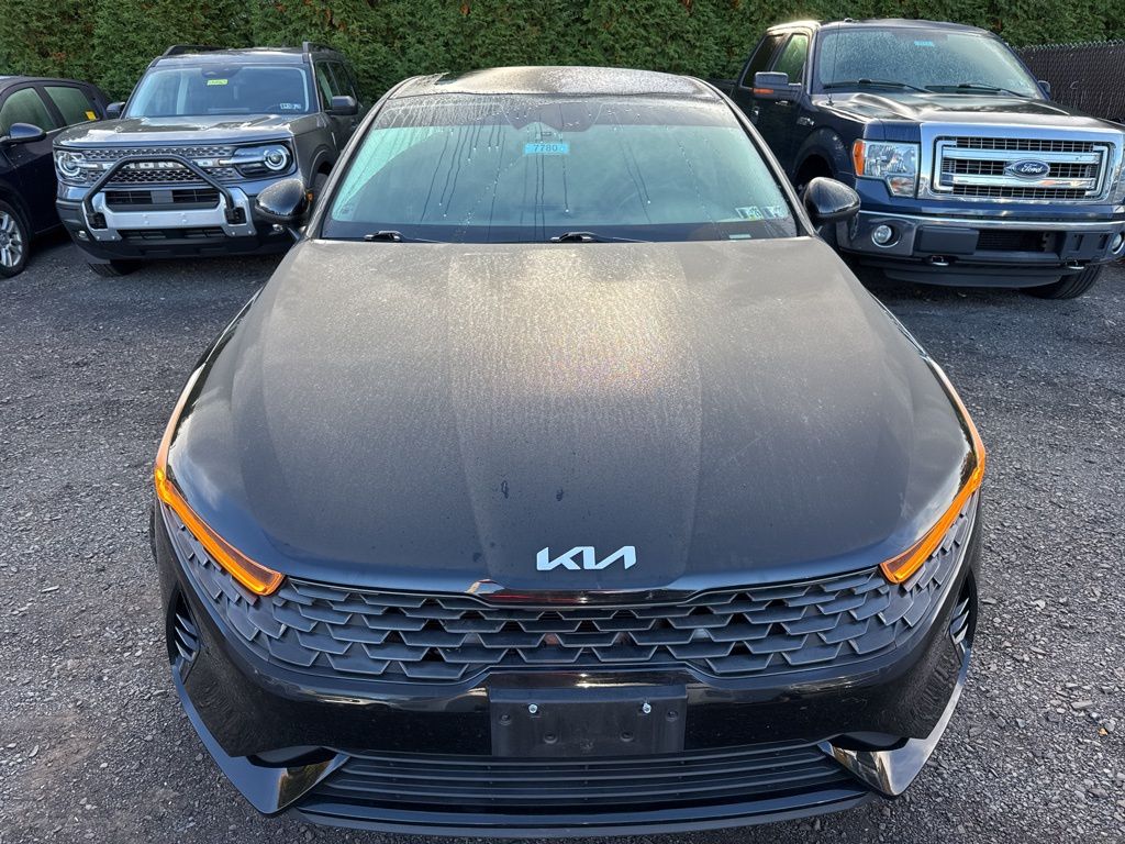 2022 Kia K5 LXS photo 2