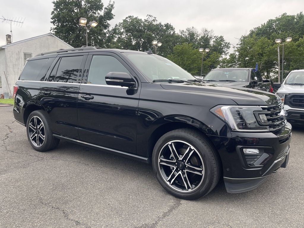 Certified 2021 Ford Expedition Limited -Stealth Package, Pano Roof, Nav SUV