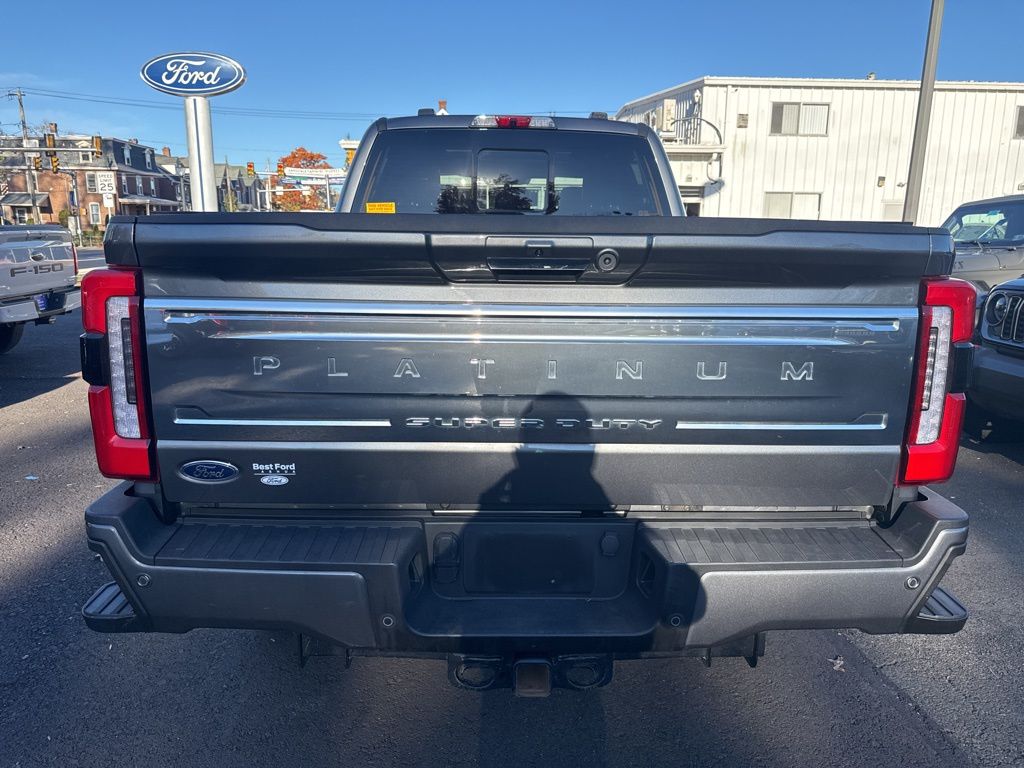 2023 Ford F-350 photo 4