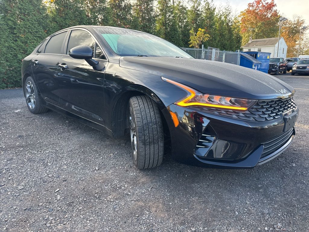 2022 Kia K5 LXS photo 3
