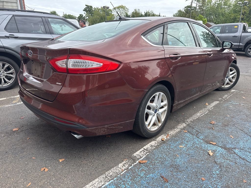 2015 Ford Fusion SE photo 3
