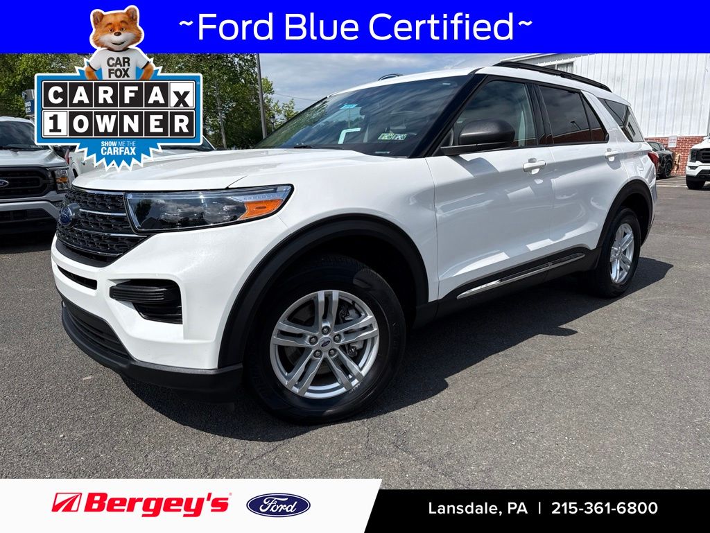 2023 Ford Explorer XLT 4WD's photo