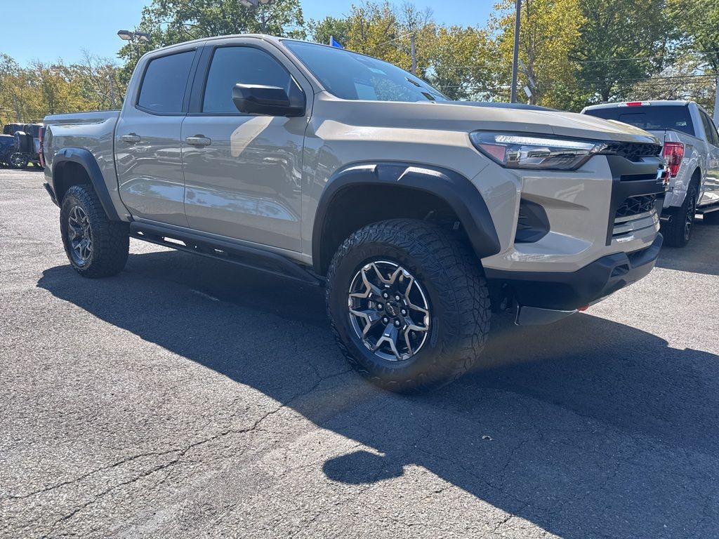 2024 Chevrolet Colorado ZR2 photo 3