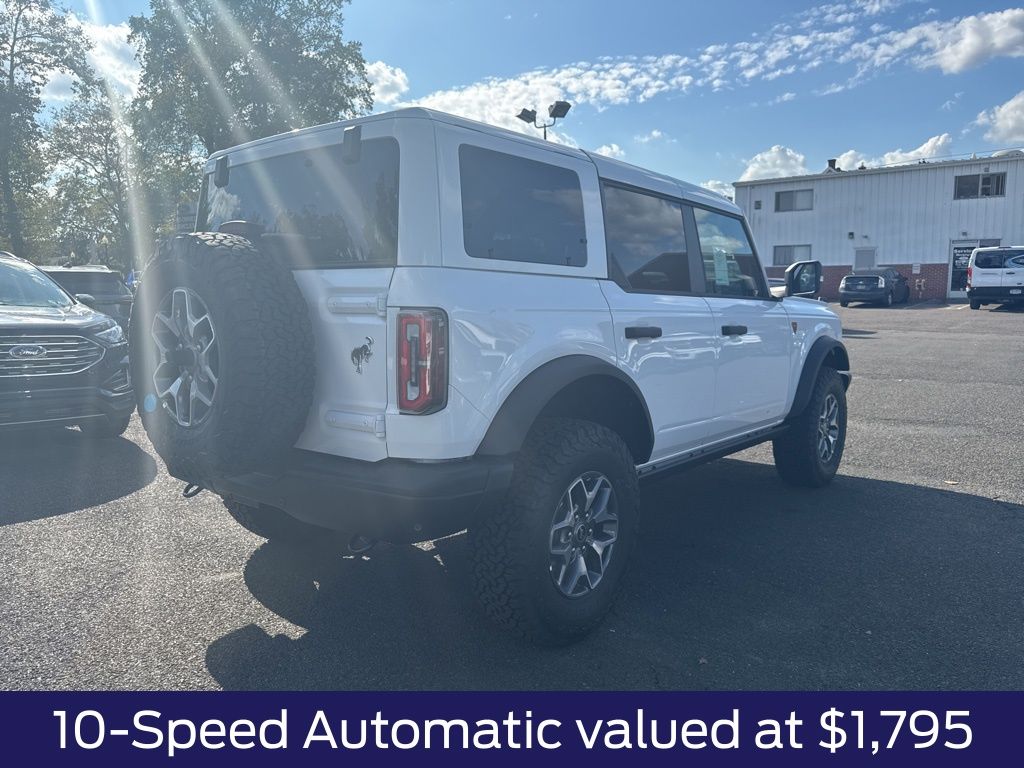 2025 Ford Bronco Badlands photo 3