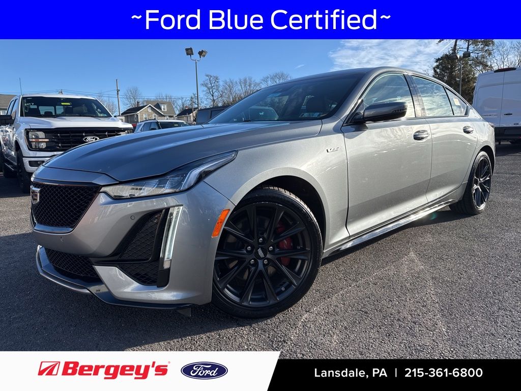 2023 Cadillac CT5 V-Series's photo