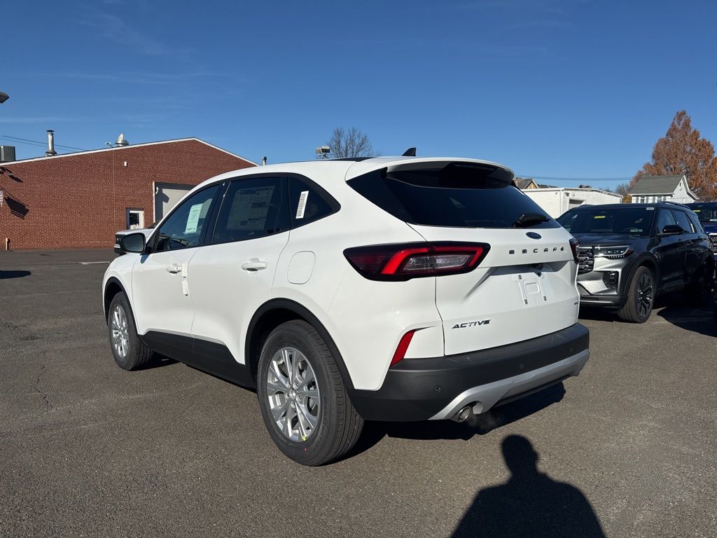 2026 Ford Escape Active photo 3