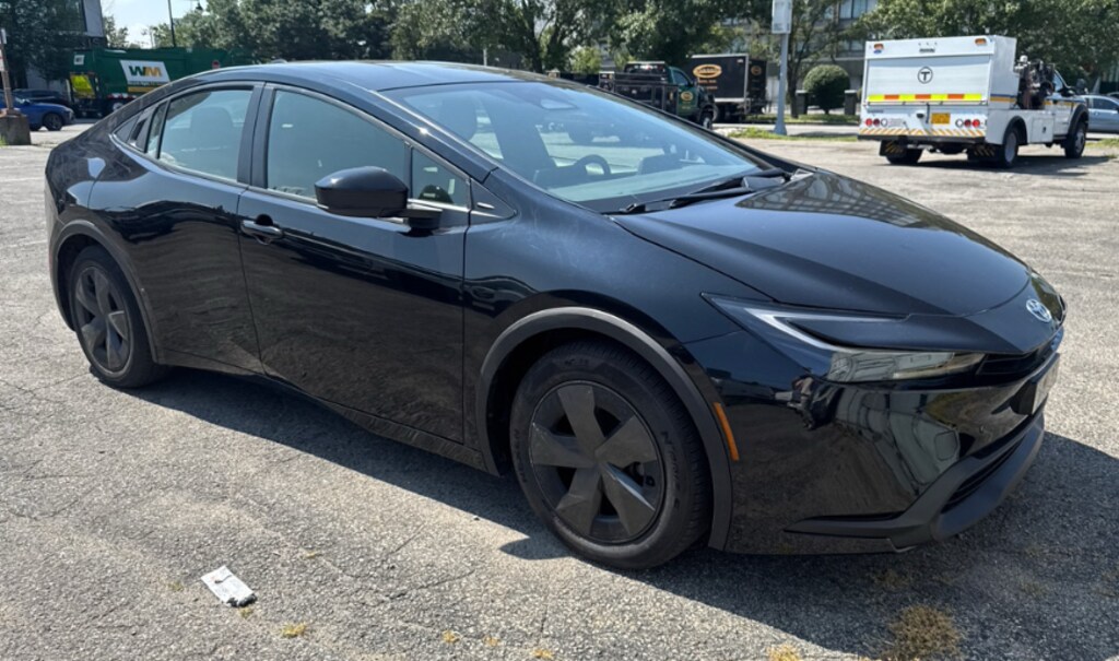 Used 2023 Toyota Prius LE Hatchback