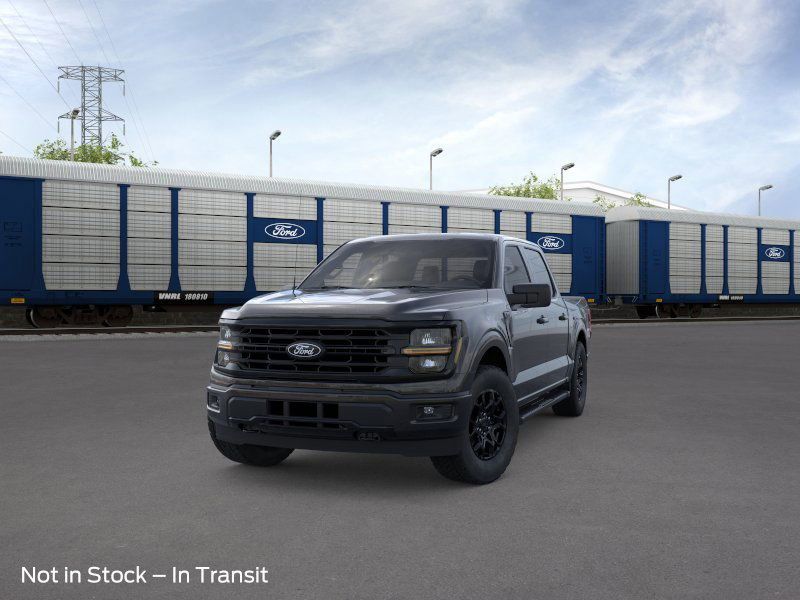 2025 Ford F-150 XLT photo 2