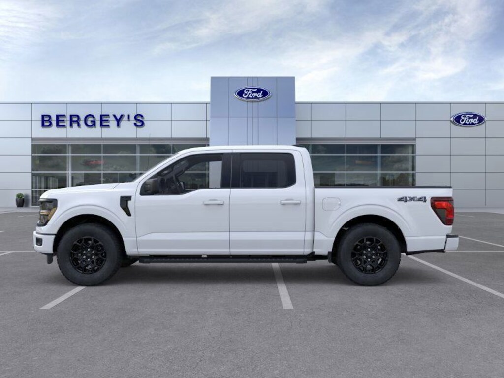 New 2025 Ford F-150 XLT Truck SuperCrew Cab