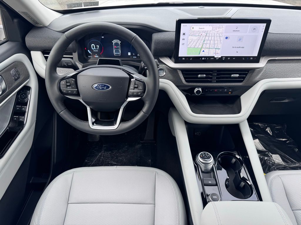 2026 Ford Explorer Platinum - Photo 12