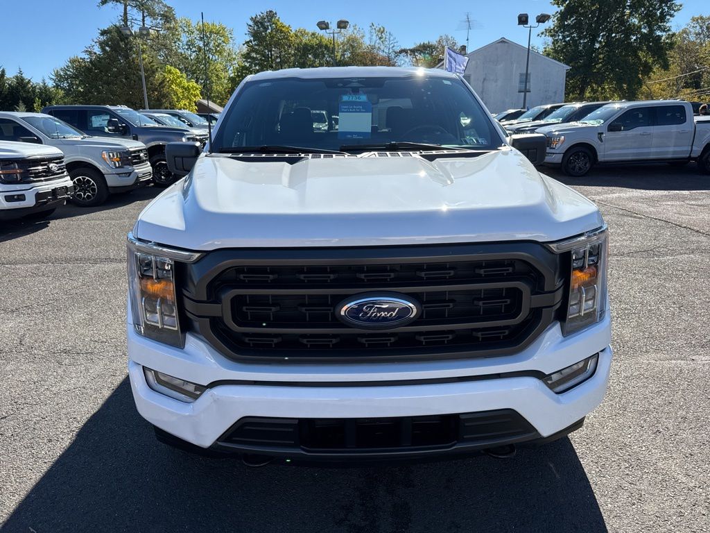 2023 Ford F-150 XLT photo 2