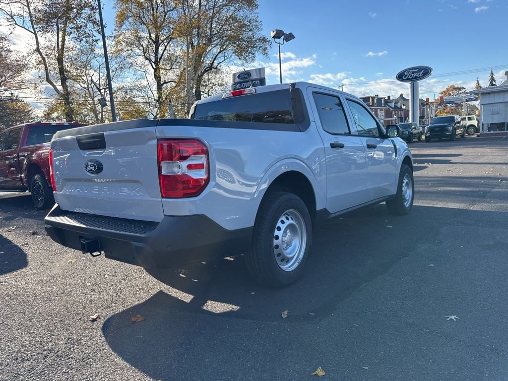 New 2025 Ford Maverick XL Truck SuperCrew