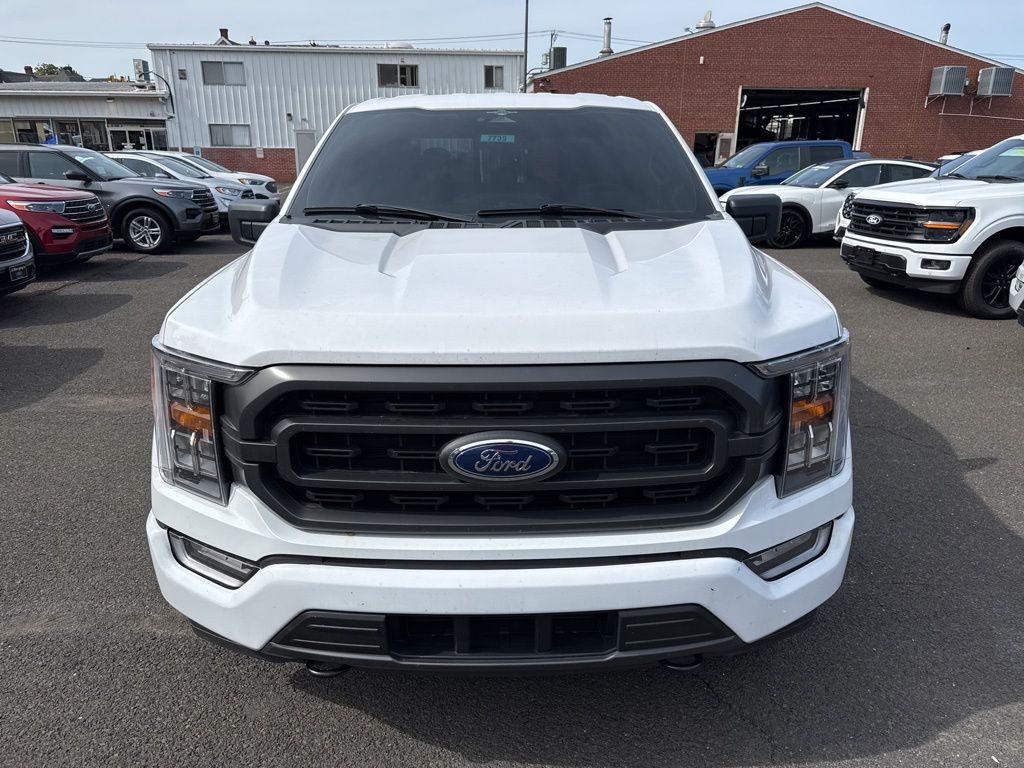 2023 Ford F-150 XLT photo 2
