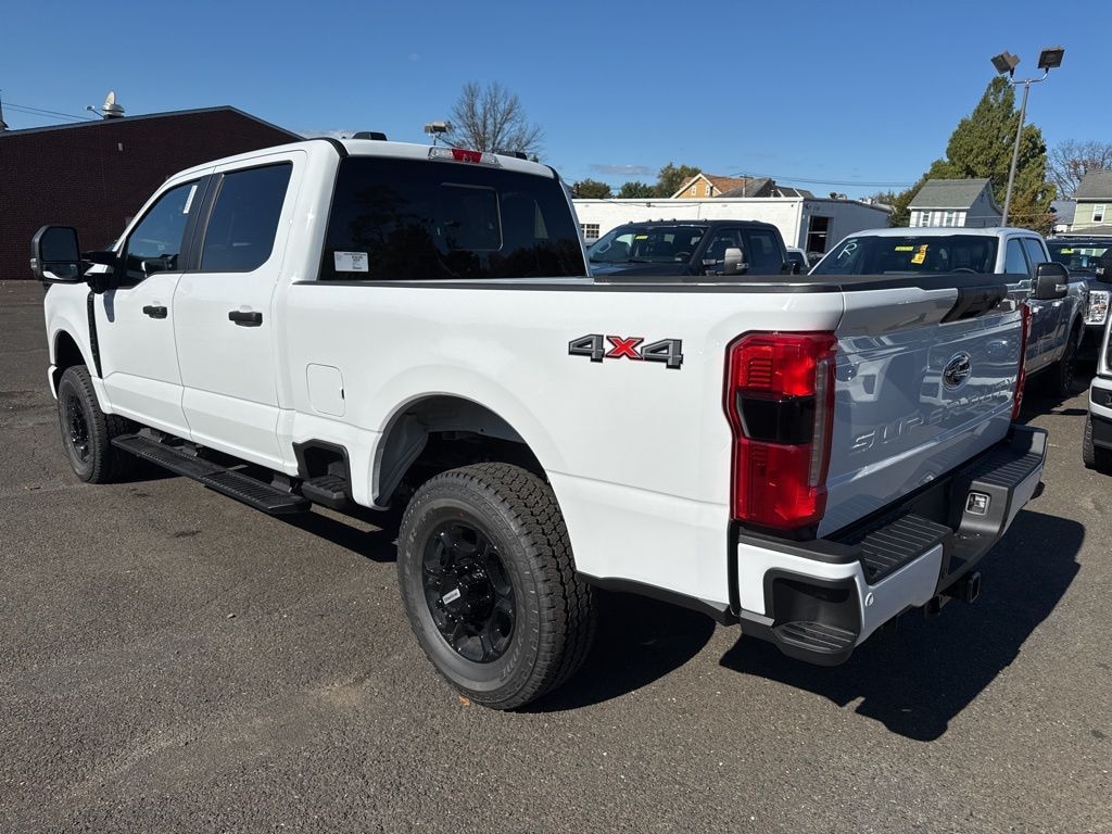 New 2026 Ford F-250 XL Truck Crew Cab