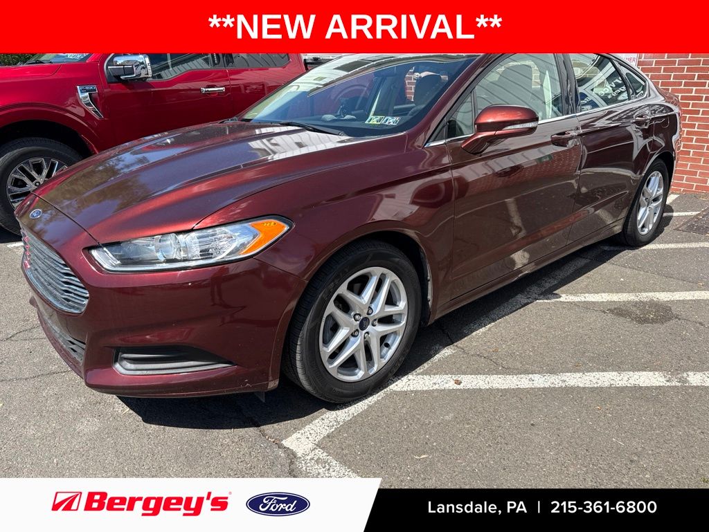 2015 Ford Fusion SE FWD's photo