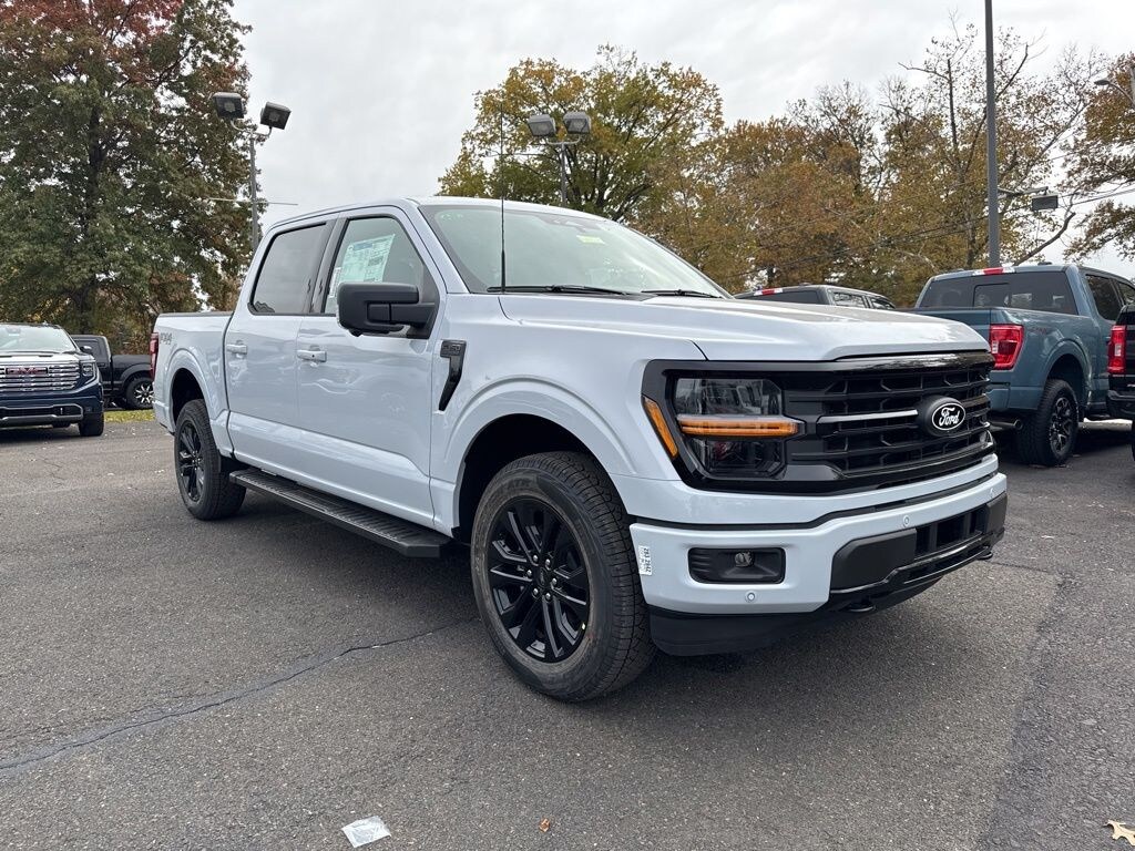 New 2025 Ford F-150 XLT Truck SuperCrew Cab