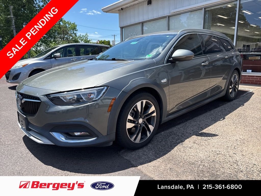 Used 2018 Buick Regal Tourx Essence Wagon