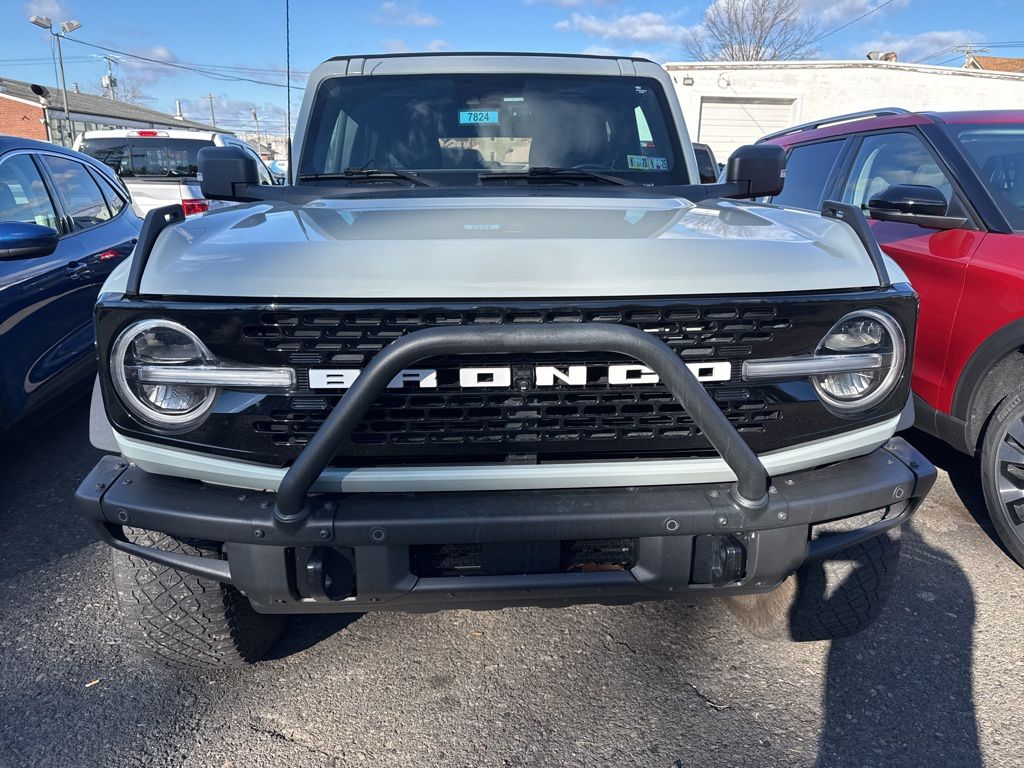 2022 Ford Bronco Wildtrak photo 2