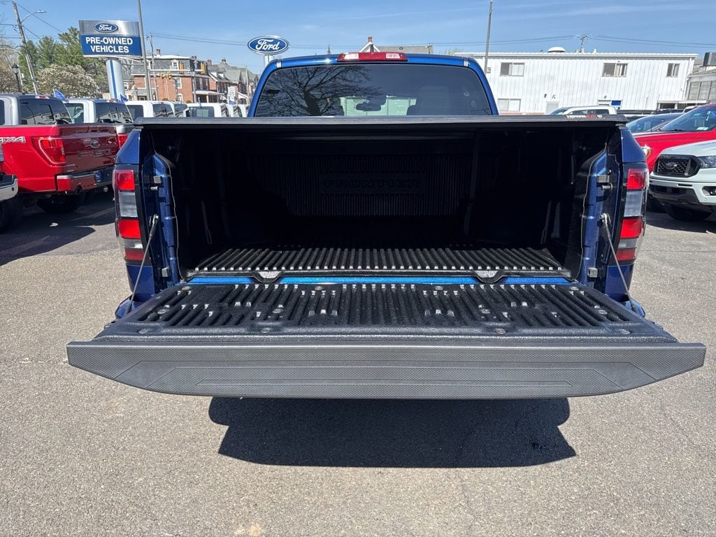 2022 Nissan Frontier SV - Photo 11