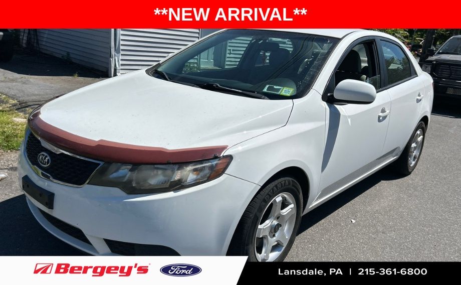2013 Kia Forte LX AT's photo