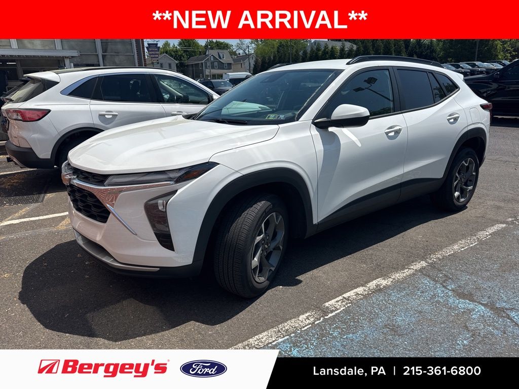 2024 Chevrolet Trax LT's photo