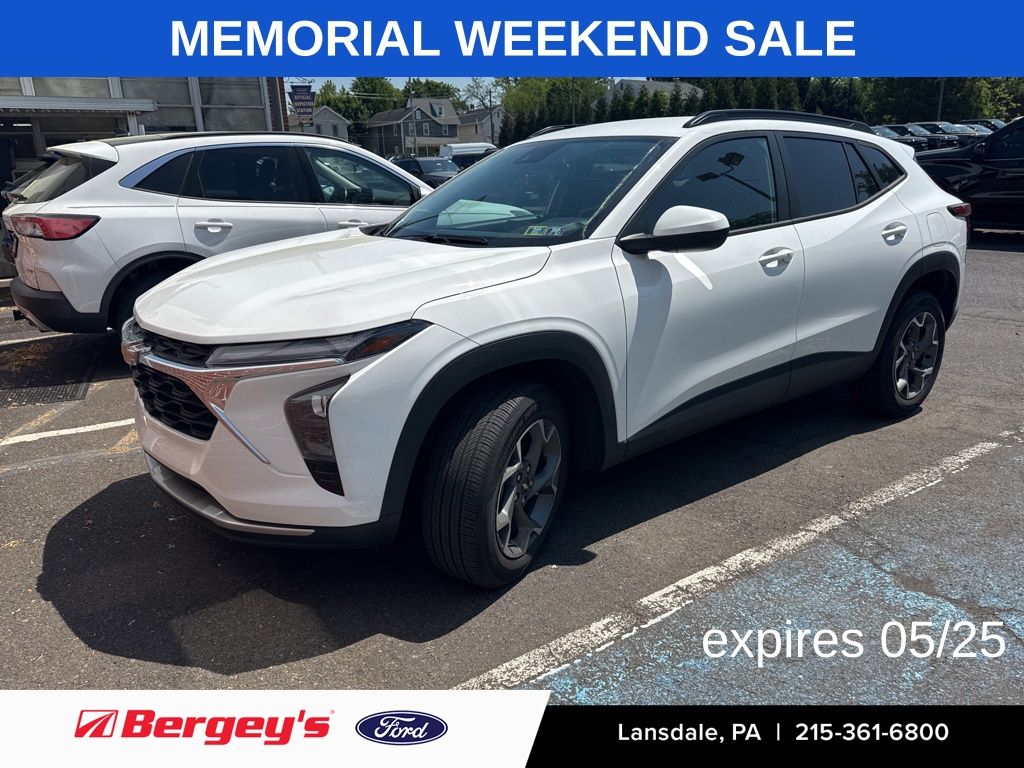 2024 Chevrolet Trax LT's photo