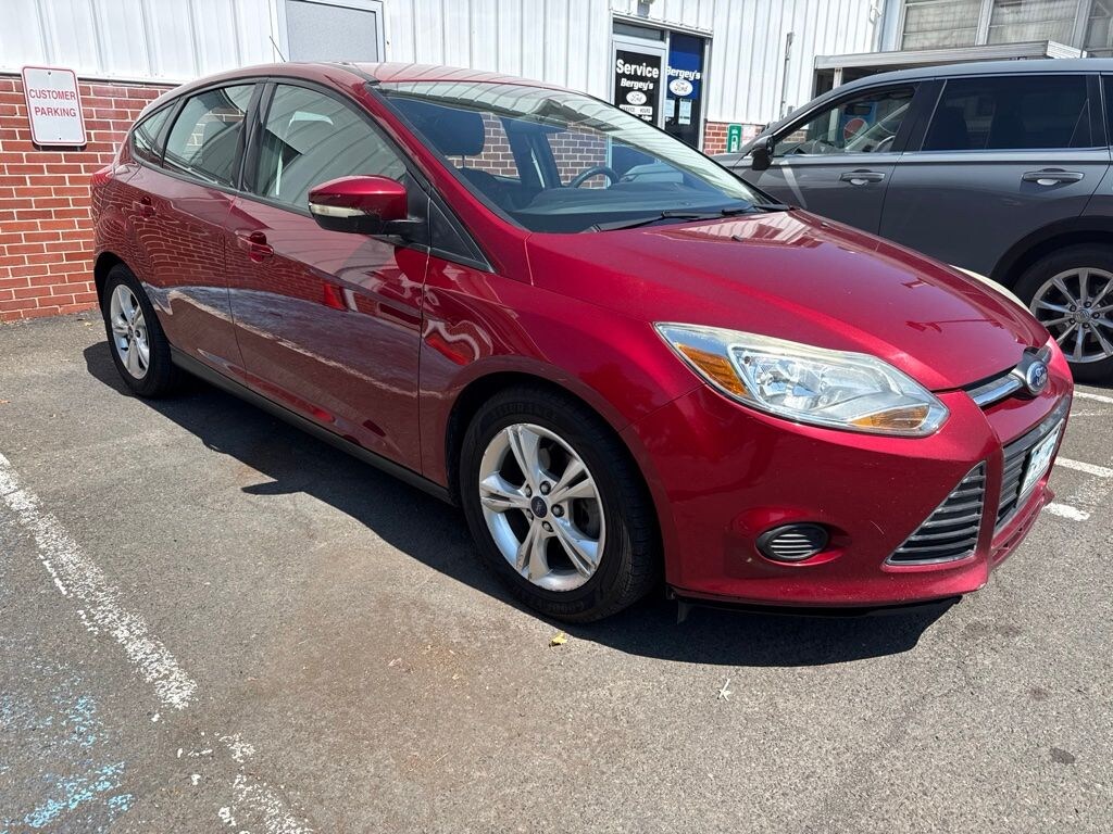 Used 2013 Ford Focus SE Hatchback
